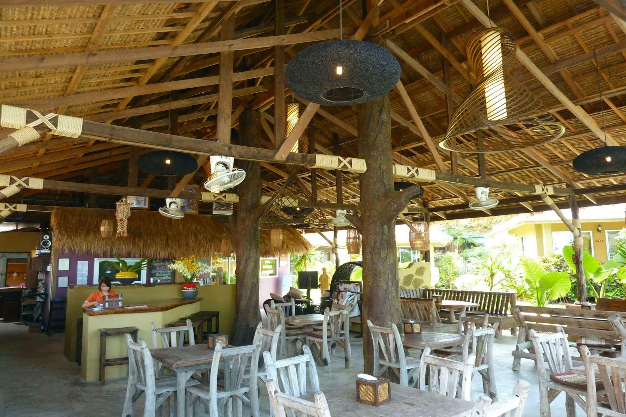 Lanta Castaway Beach Resort Ko Lanta Εξωτερικό φωτογραφία